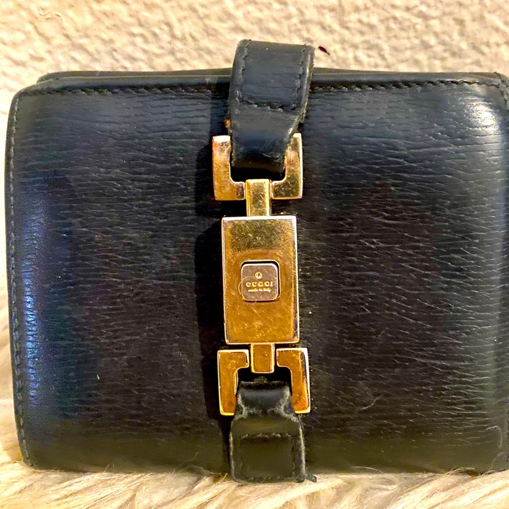 Gucci Black Leather Piston Lock Compact Wallet (pre-owned) - Picture 1 of 11